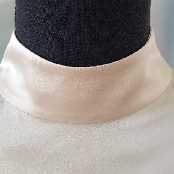 NWT--Nordstrom Rack Kendall & Kylie Stretch  Silk  Mock Neck L/S Blouse - Picture 8 of 12